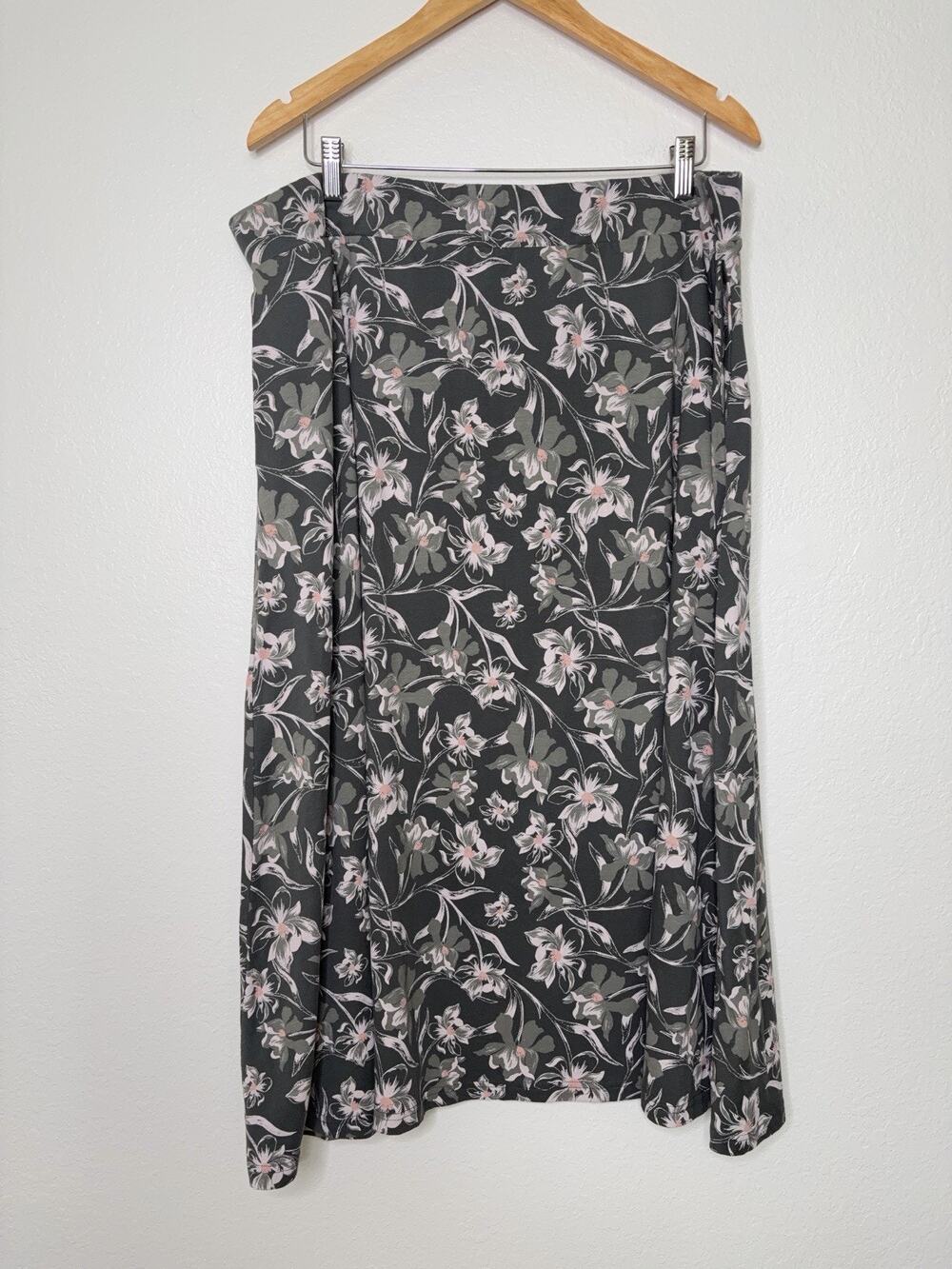 Pact Organic Cotton Fit & Flare Olive Green Floral Midi Skirt Size XXXL